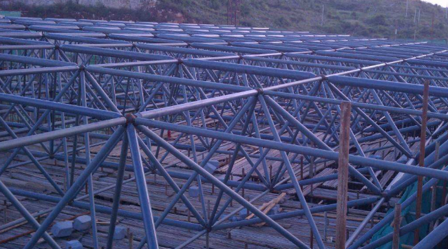 珲春概述网架加工中对钢材的质量的过细恳求